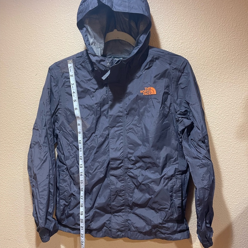 The North Face HYVENT boys sz 14/16 Dark Gray Raincoat with Orange Logo